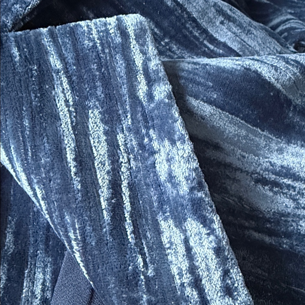 TOPSHOP Crinkle Velvet Jacket - Picture 11 of 13